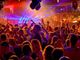 Discoteca piena di gente