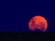 Eclissi totale in Italia, stasera attesa la 'luna rossa' Eclissi totale in Italia, stasera attesa la 'luna rossa'