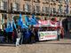 Call center da incubo, paghe da 6,5 euro l’ora: protesta davanti alla prefettura