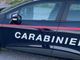 Sfascia un bar a colpi d’ombrello nel centro di Torre Pellice