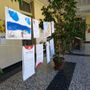 La mostra al primo piano del municipio La mostra al primo piano del municipio