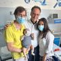 La famiglia con la piccola di appena 6 mesi