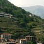 Dalle antiche vie della Val San Martino alla passeggiata nelle vigne di Ramìe