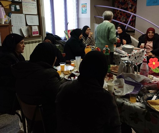 Italiano per stranieri/3: ‘Donne che insegnano alle donne’ con la Cgil di Pinerolo Italiano per stranieri/3: ‘Donne che insegnano alle donne’ con la Cgil di Pinerolo