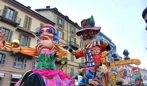 Saluzzo, il carro di Scalenghe vincitore di tappa