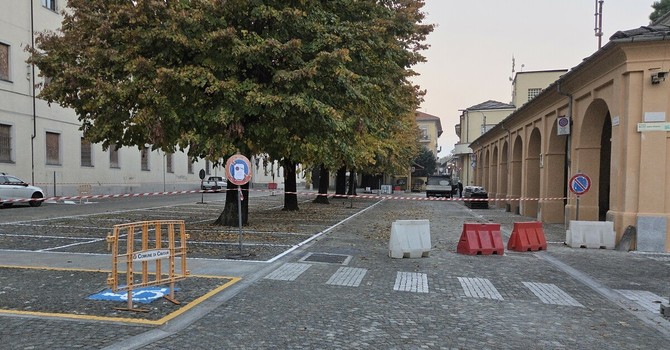 Cavour fa un sondaggio sulla disposizione del mercato e sul traffico in via Giolitti