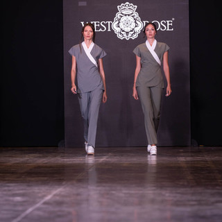 Milano Fashion Week, gli abiti da lavoro sfilano in passerella grazie a due imprenditrici di Orbassano