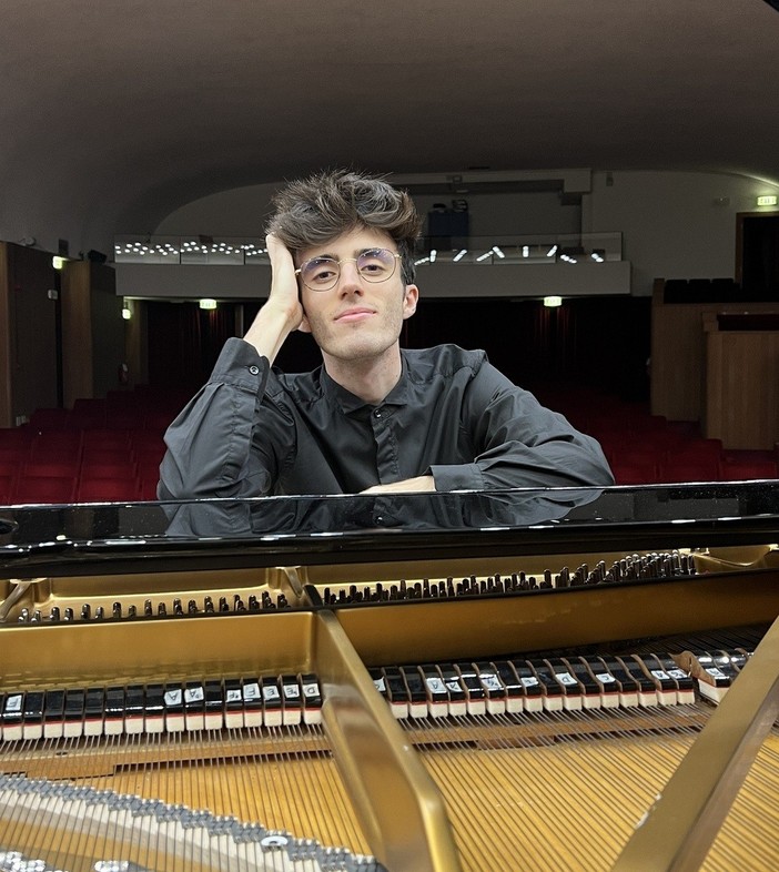 Domenica 21 dicembre alle 21 Bruno Billone all’APM di Saluzzo Domenica 21 dicembre alle 21 Bruno Billone all’APM di Saluzzo