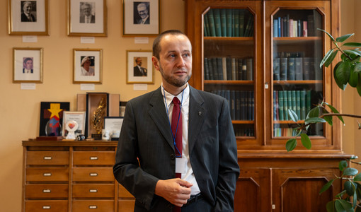 Il nuovo moderatore (foto di Daniele Vola)