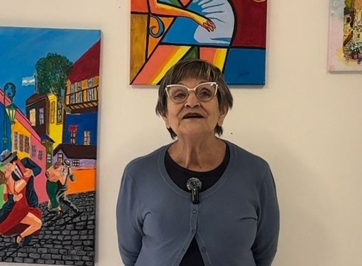 L’artista 84enne Alicia Beatriz Martinez presenta la sua prima esposizione personale a Perosa Argentina L’artista 84enne Alicia Beatriz Martinez presenta la sua prima esposizione personale a Perosa Argentina