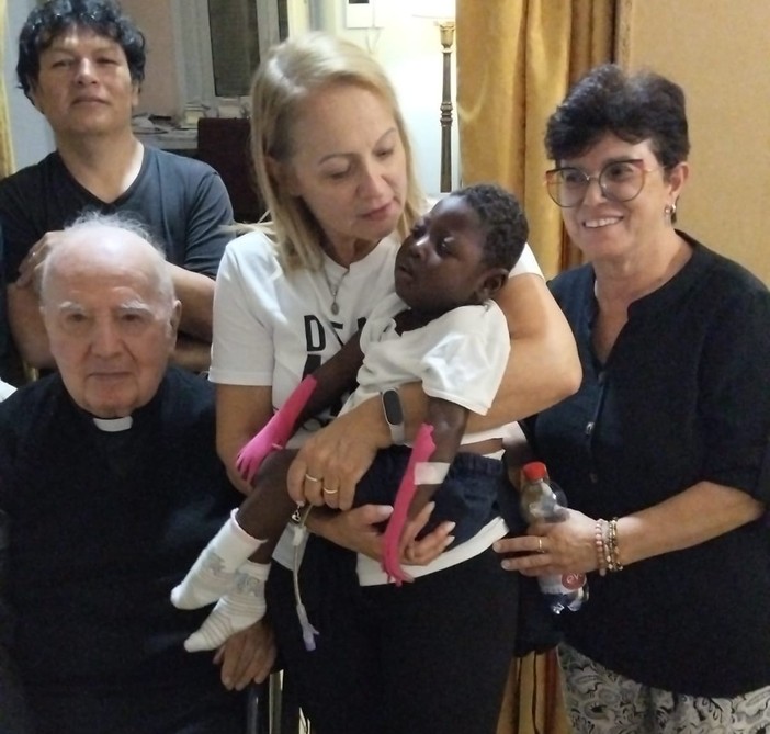 Blessing con il vescovo emerito Debernardi Blessing con il vescovo emerito Debernardi