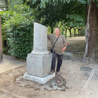 Danilo Pairone con la colonna