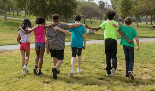 Gli alunni dell’Istituto Caffaro di Bricherasio in marcia per la pace Gli alunni dell’Istituto Caffaro di Bricherasio in marcia per la pace