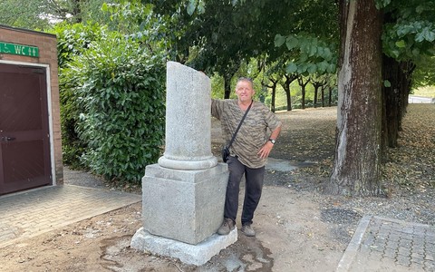 Danilo Pairone con la colonna