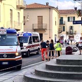 Scontro tra auto e motorino in centro a Bricherasio