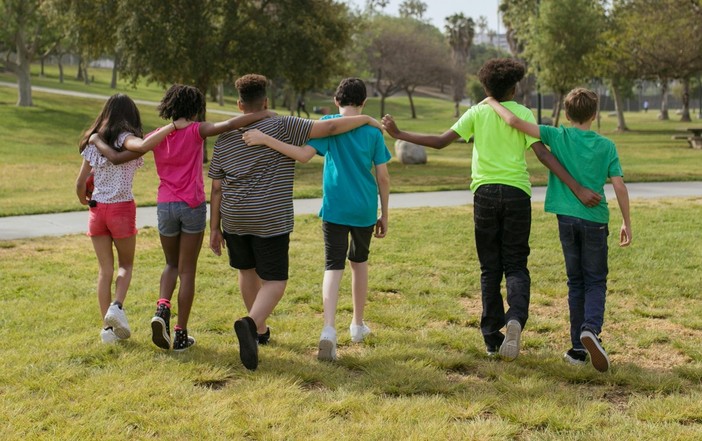 Gli alunni dell’Istituto Caffaro di Bricherasio in marcia per la pace Gli alunni dell’Istituto Caffaro di Bricherasio in marcia per la pace