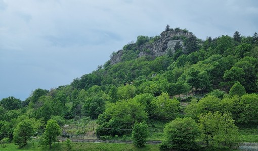 Sulla Rocca di Cavour per ricordare le vittime del Catinat