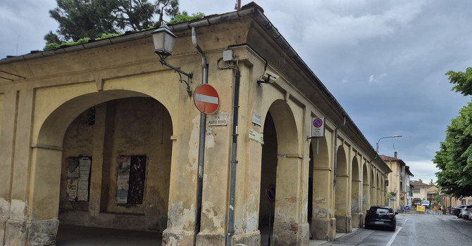 San Lorenzo, l’alpino e il bersagliere: parte a giugno il restauro di portici e ala in centro Cavour San Lorenzo, l’alpino e il bersagliere: parte a giugno il restauro di portici e ala in centro Cavour