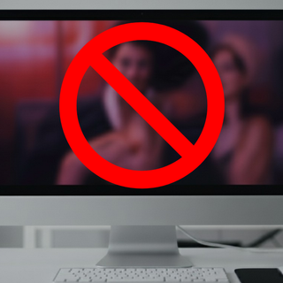 Stretta sui siti hard: dal 12 novembre accesso solo con verifica [DOCUMENTO ALLEGATO]