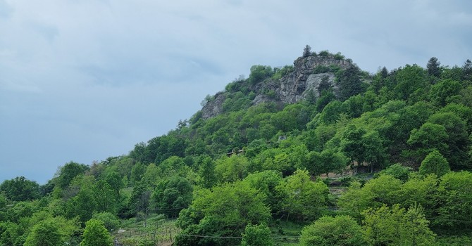 Stop a bici e moto nel Parco della Rocca di Cavour Stop a bici e moto nel Parco della Rocca di Cavour