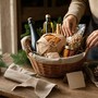 Cesti natalizi particolari, quando il regalo di Natale diventa un racconto fatto di sapori e dettagli Cesti natalizi particolari, quando il regalo di Natale diventa un racconto fatto di sapori e dettagli