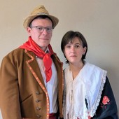 Fabio Rosaclot e Giorgia Mollar nei panni delle maschere cumianesi