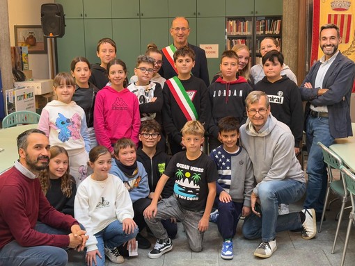 Il nuovo Consiglio comunale dei ragazzi di Cavour Il nuovo Consiglio comunale dei ragazzi di Cavour
