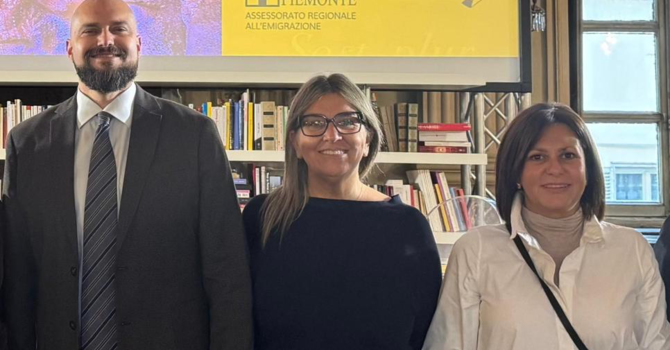 Chantal Re, al centro, con l’assessore regionale Maurizio Marrone e il consigliere regionale di Fdi Alessandra Binzoni Chantal Re, al centro, con l’assessore regionale Maurizio Marrone e il consigliere regionale di Fdi Alessandra Binzoni