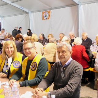 A Roletto si pranza per donare una cucina da campo alla Protezione Civile