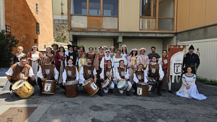 Il gruppo storico Borgo Vecchio di Avigliana Il gruppo storico Borgo Vecchio di Avigliana