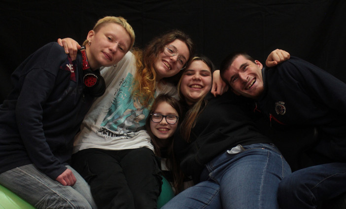 ‘Non solo un semplice selfie’, Torre Pellice presenta un laboratorio per raccontarsi oltre le apparenze