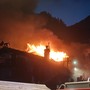 Una casa va in fiamme nel capoluogo di Usseaux Una casa va in fiamme nel capoluogo di Usseaux