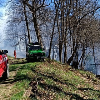 Incendio ad Angrogna: Vigili del fuoco e Aib in località Raggio