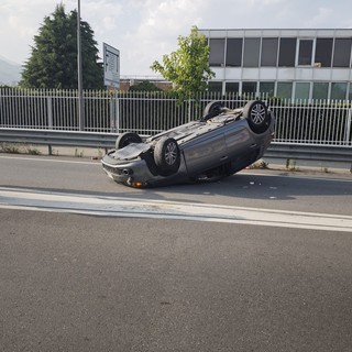 Un'altra auto ribaltata sulla Provinciale 161 a Luserna San Giovanni