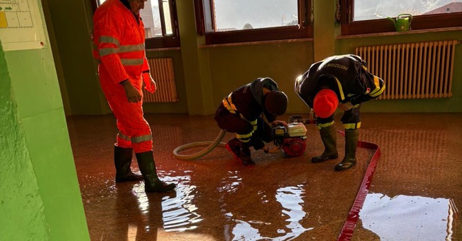 Scuola allagata a Torre Pellice: tutti a casa gli alunni delle elementari