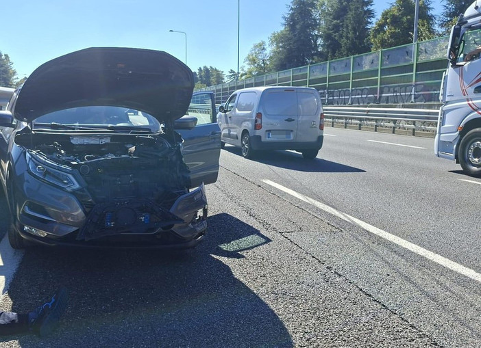 Altro incidente sulla tangenziale: 3 persone ferite e circolazione paralizzata