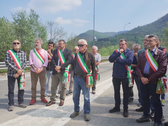 Gallerie di Porte ancora chiuse: i sindaci protestano