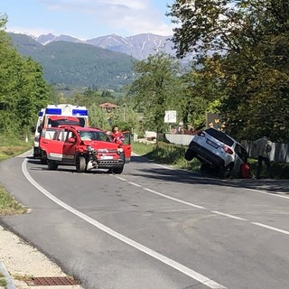 Incidente a Bagnolo Piemonte: coinvolte due auto