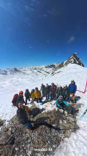 I giovani si ‘riprendono’ la montagna: il bilancio del primo anno del gruppo giovani Cai di Pinerolo e Val Germanasca I giovani si ‘riprendono’ la montagna: il bilancio del primo anno del gruppo giovani Cai di Pinerolo e Val Germanasca