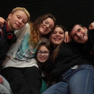 ‘Non solo un semplice selfie’, Torre Pellice presenta un laboratorio per raccontarsi oltre le apparenze