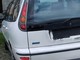 Una delle auto abbandonate