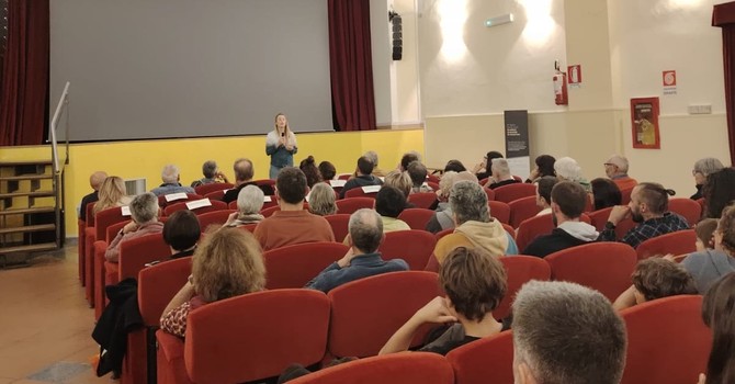 Niente discorsi per il 2 giugno: a Luserna San Giovanni si accende invece il grande schermo