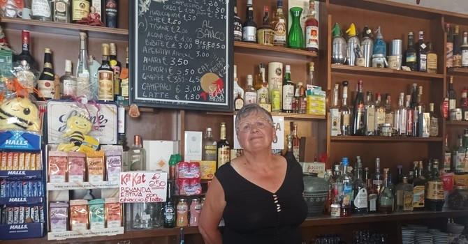 Elda Bessone nel suo locale Elda Bessone nel suo locale