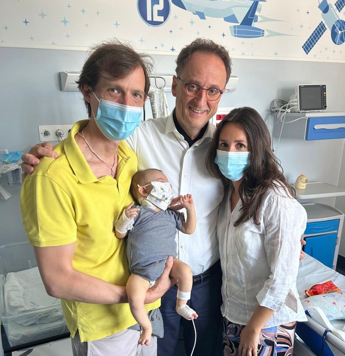 La famiglia con la piccola di appena 6 mesi