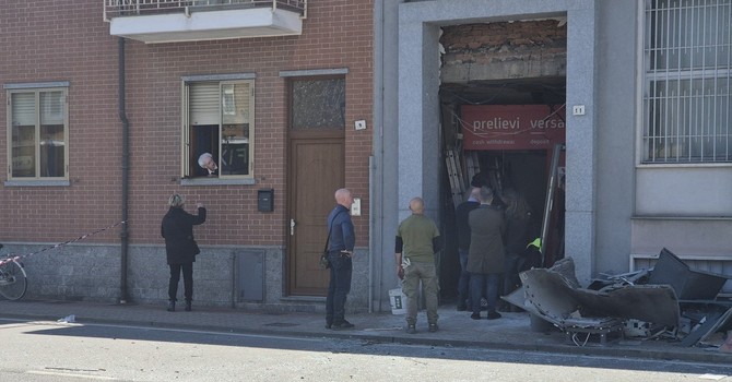 Colpo con la ‘marmotta’ al bancomat Unicredit di None