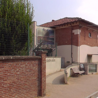 Al Cinema Teatro Eden di None risuonano le voci di Pat, Gioanin e Michele per contribuire al rinnovamento