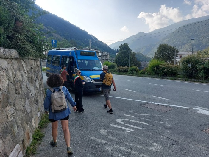 Una navetta per scoprire la Val Chisone senza auto: al via il collegamento tra Fenestrelle, Usseaux e il Forte
