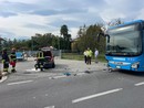Grave incidente tra una Fiat Cinquecento e un pullman