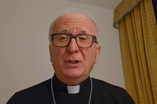 Il vescovo Derio Olivero