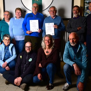 Il direttivo con la certificazione